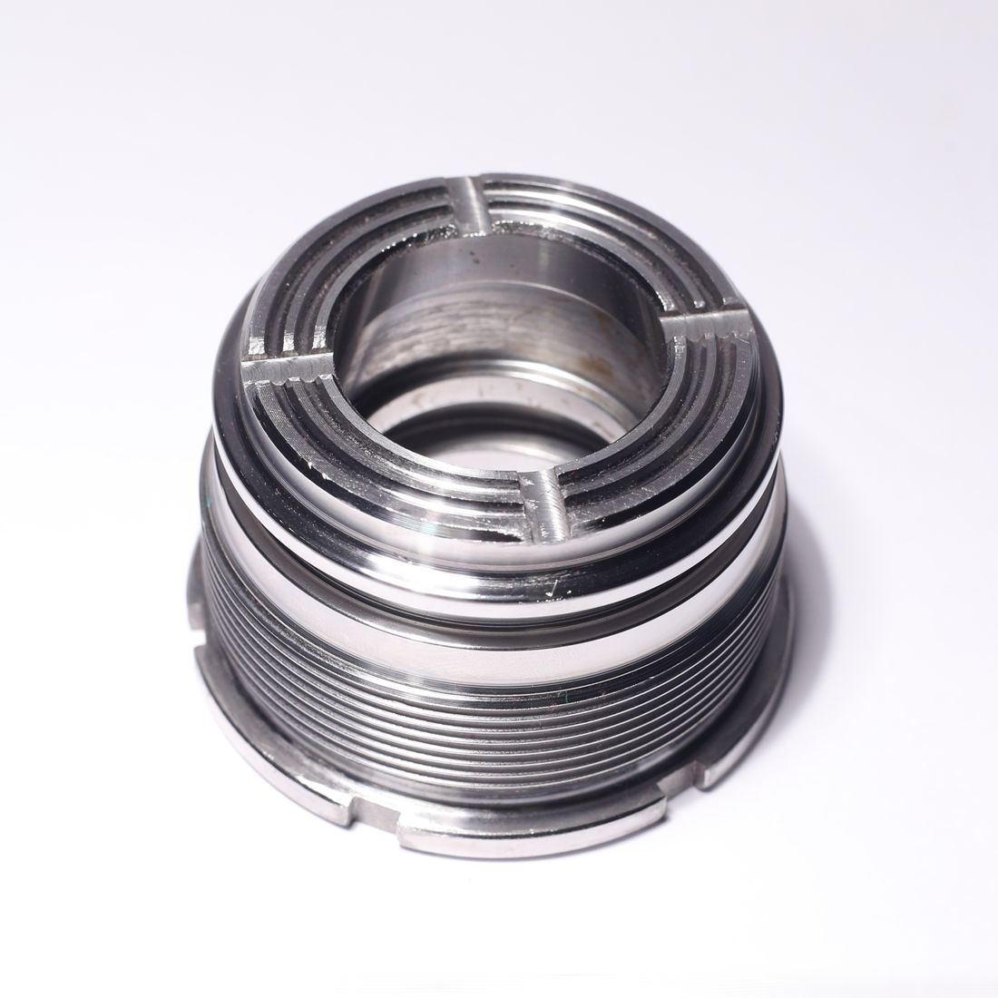 Slotted gland