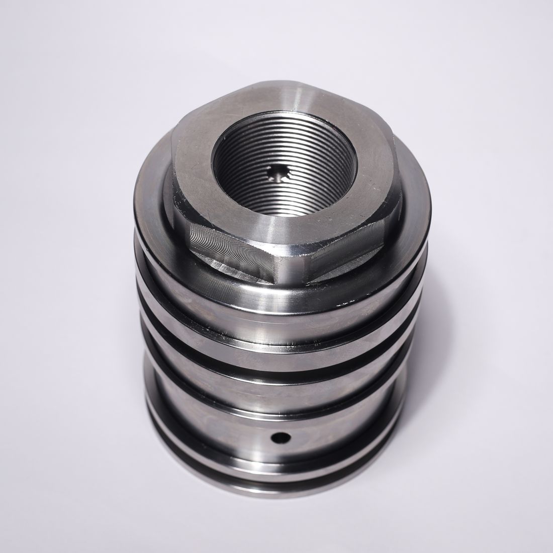 Piston with hex drive